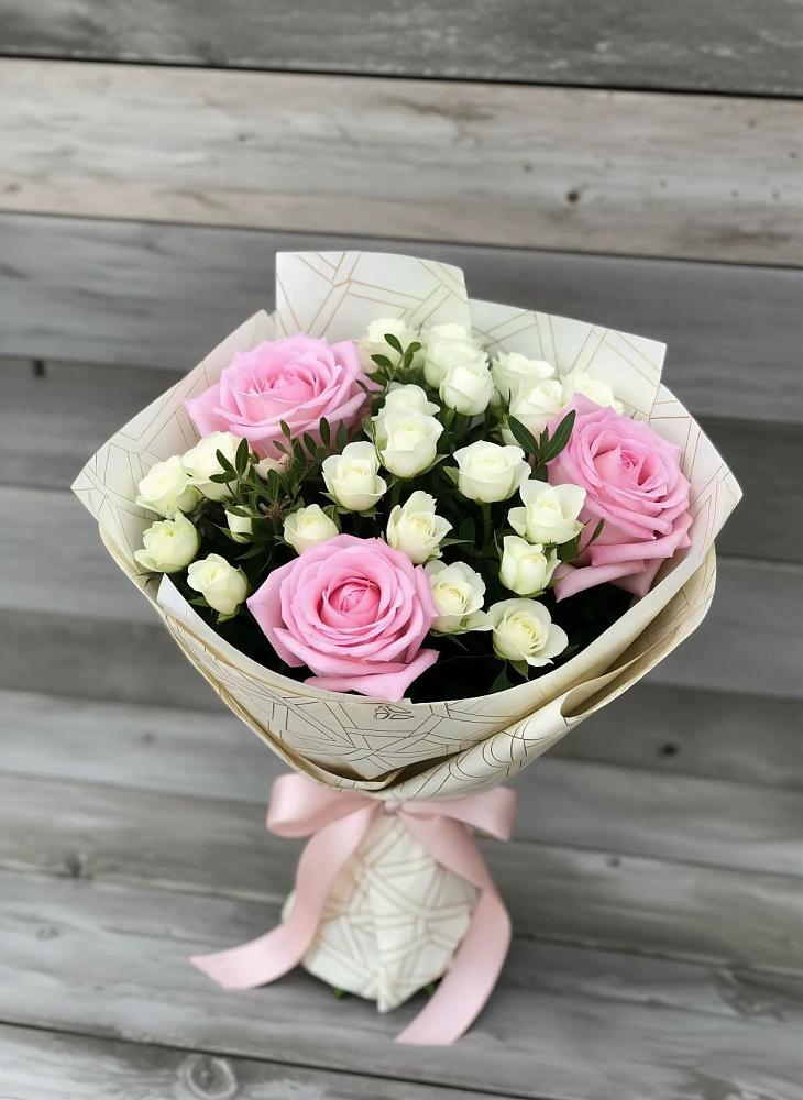 Букет цветов из: Розы в Когалыме