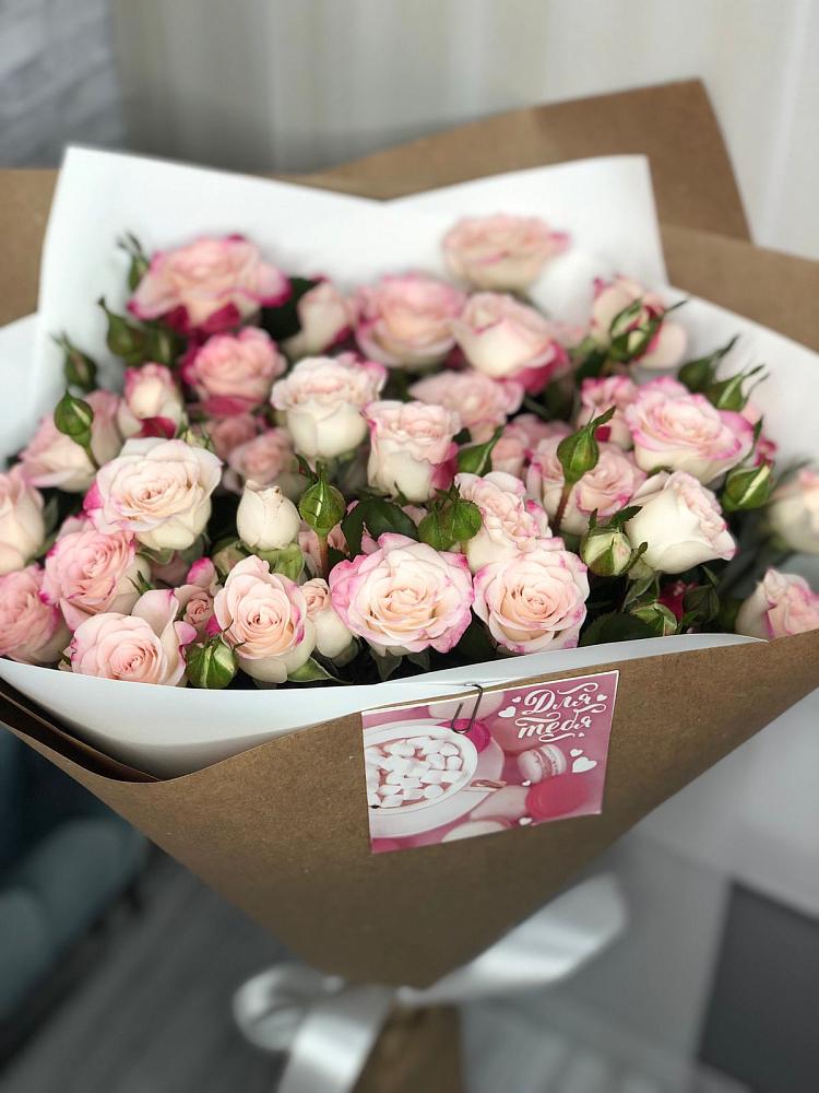 Букет цветов из: Розы в Когалыме