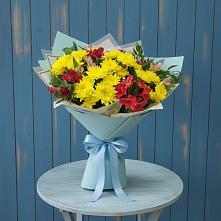 Букет цветов из:  Альстромерии и Хризантемы в Когалыме